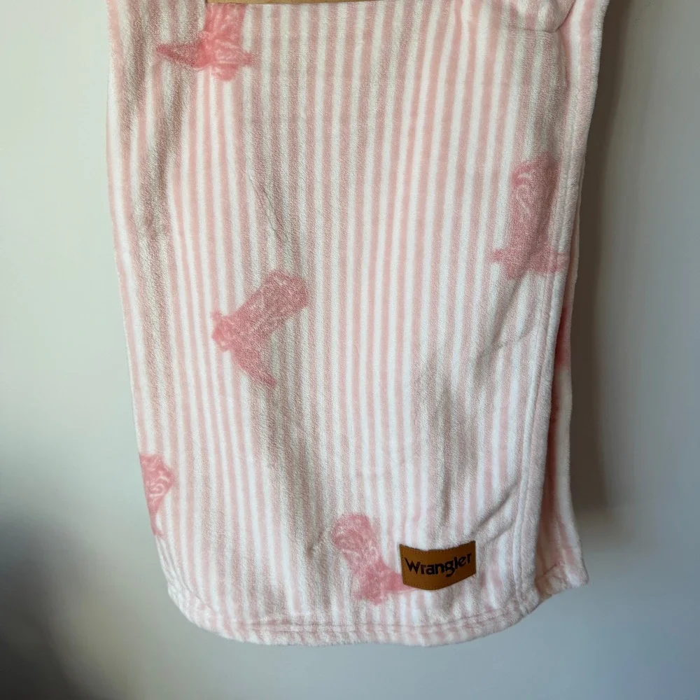 New Wrangler Western Cowboy White Pink Striped 60x70 Blanket Boots Cute Soft
